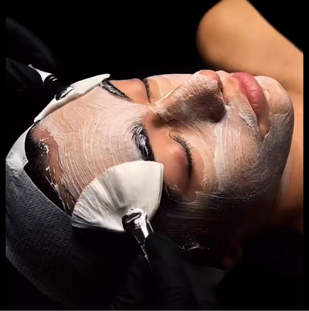 Express Facial at Vogetica Beauty Lab (Regina) in Dallas, TX