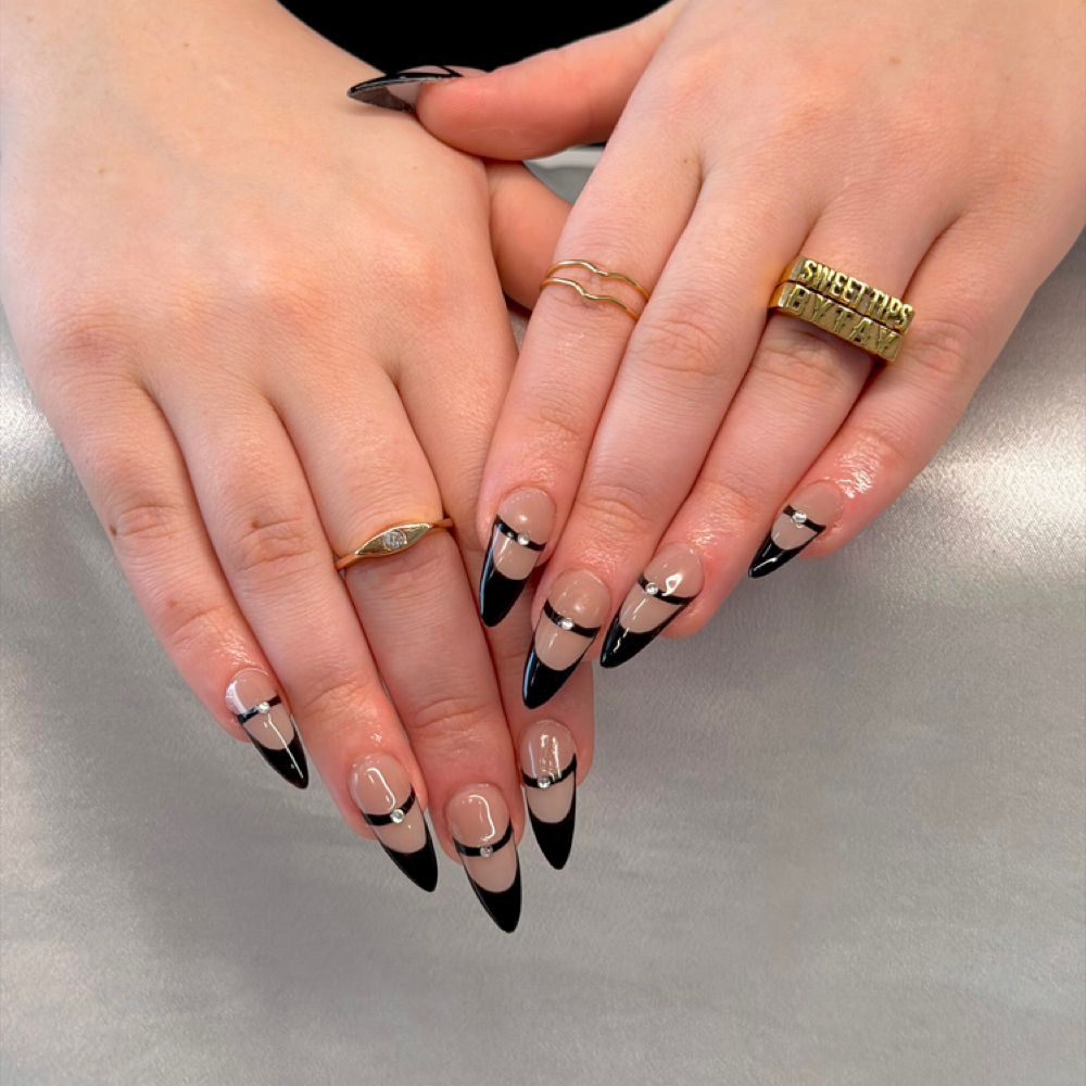 Design Tier #1 Sweet & Simple at Sweet tips by Tay in Sandusky, OH