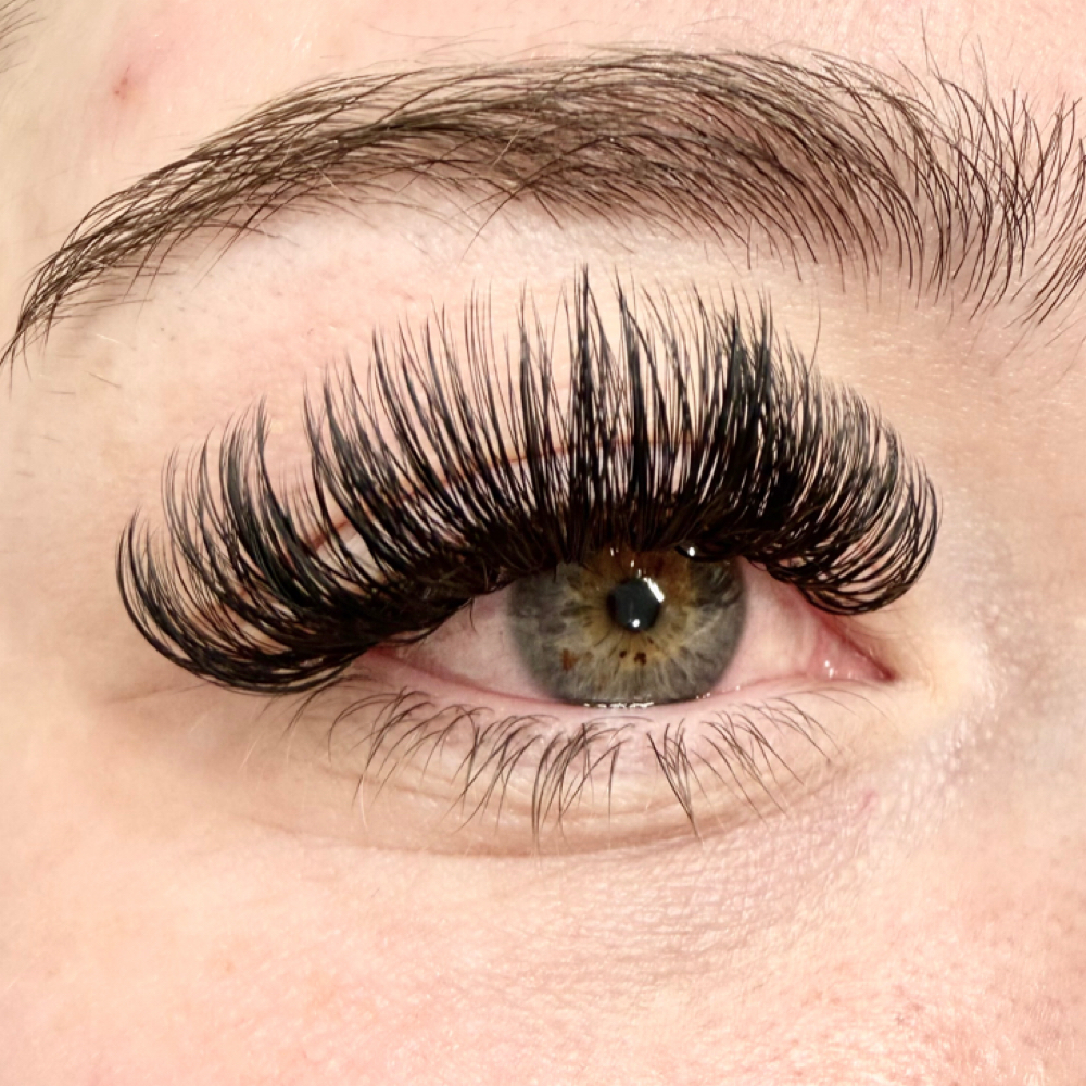 Full Set at Lashes by Madison Bours in Thornton, CO