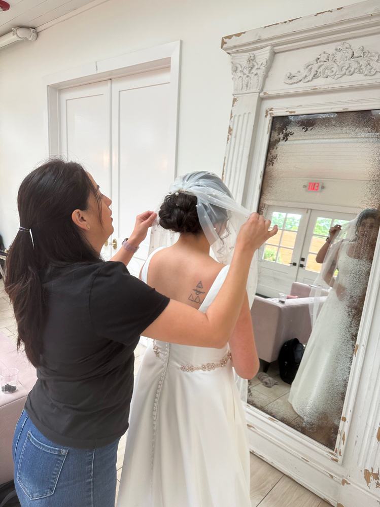 Brides/ Quinceñeras