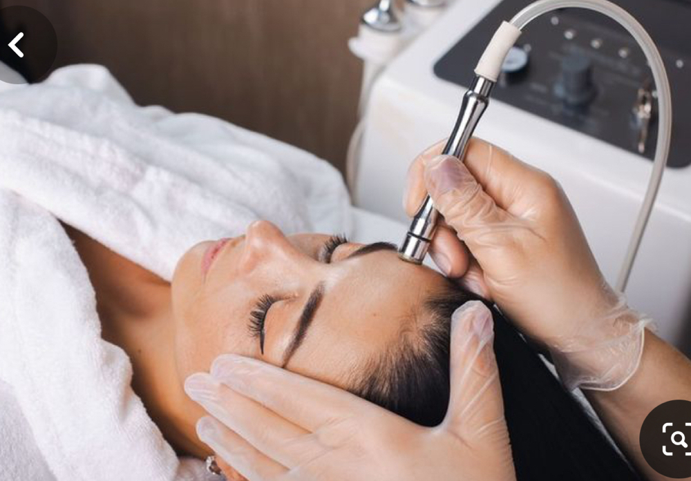 Microdermabrasion facial