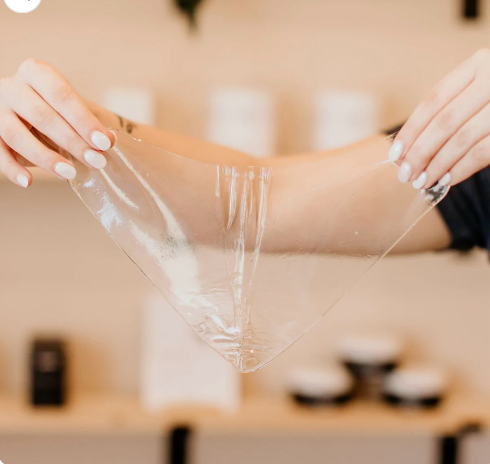 Brazilian Wax + Hydrogel Mask