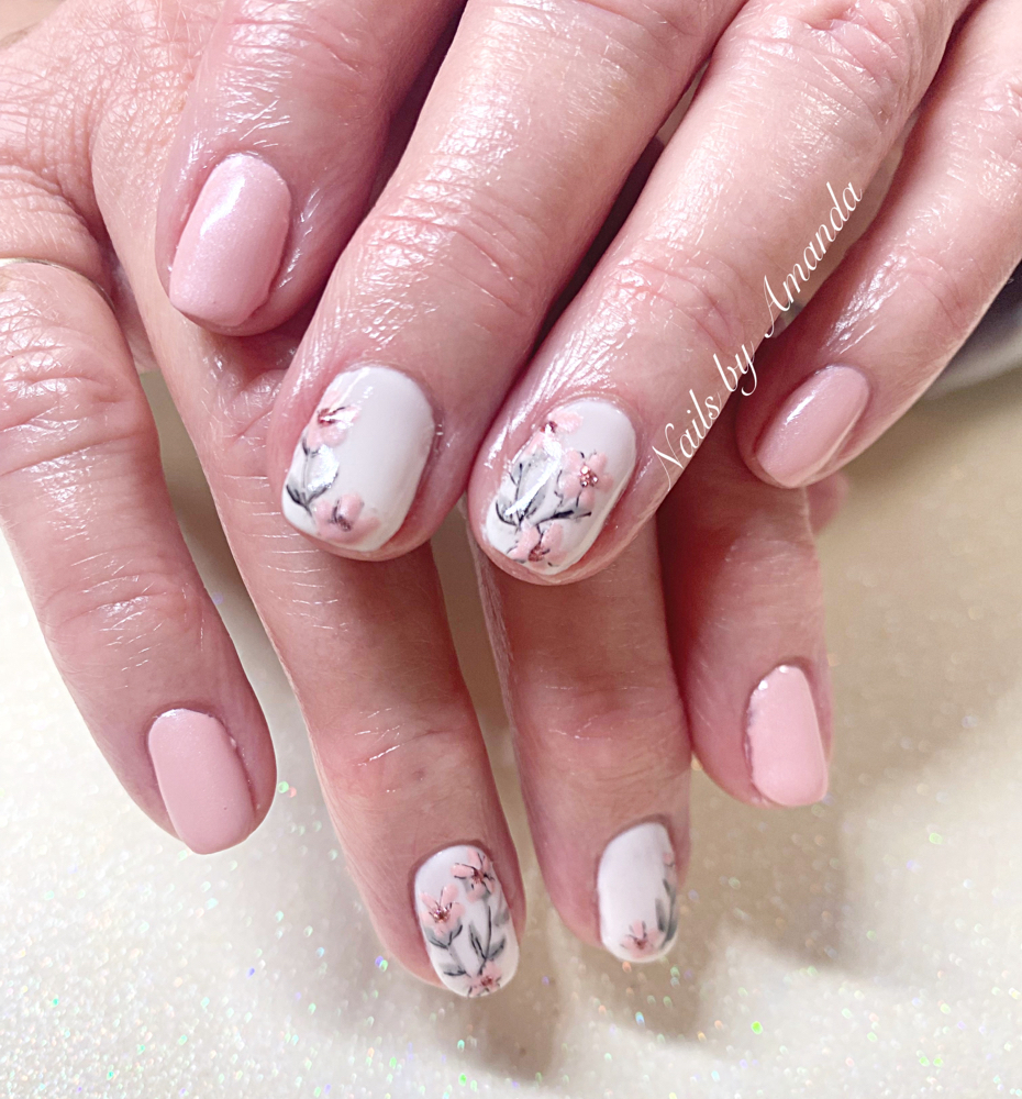 Shellac Manicure