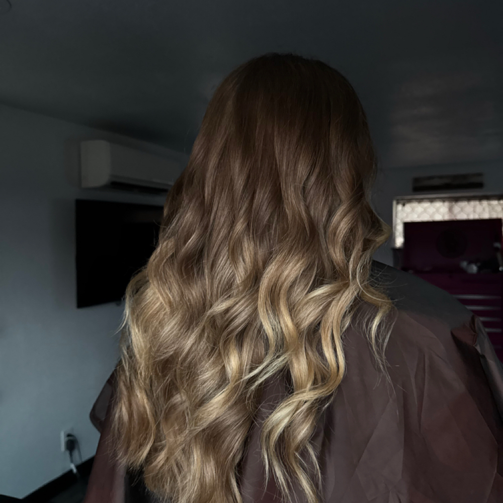 Stylist Choice at Legally Blonde Salon in Brownsville, OR