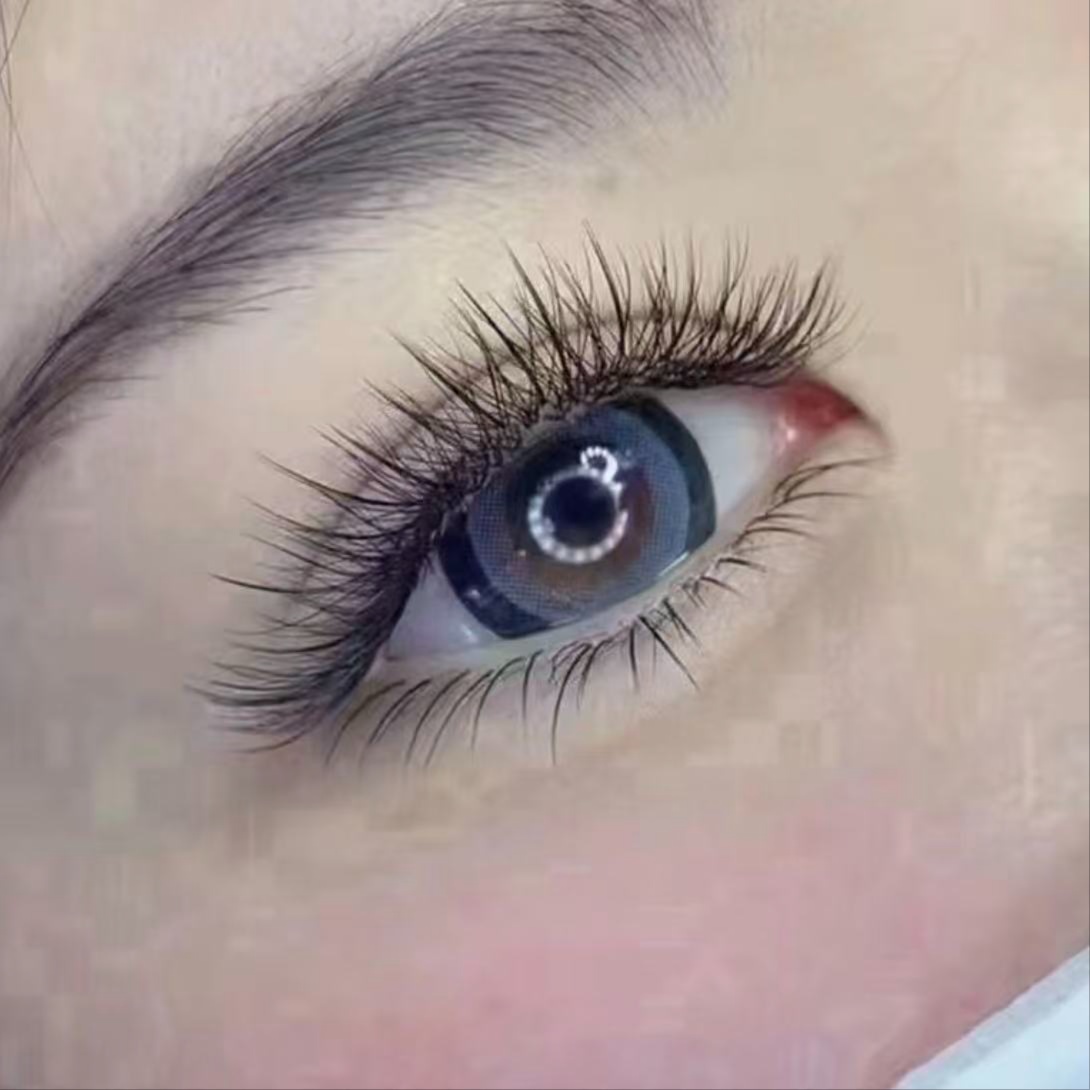 Hybrid Full Volume at Kivya lashes in Rancho Cucamonga, CA