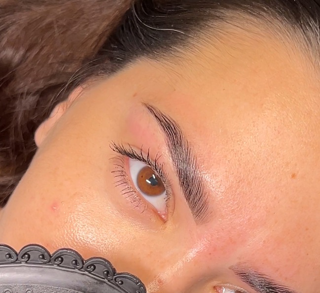 Brow Mapping + Wax