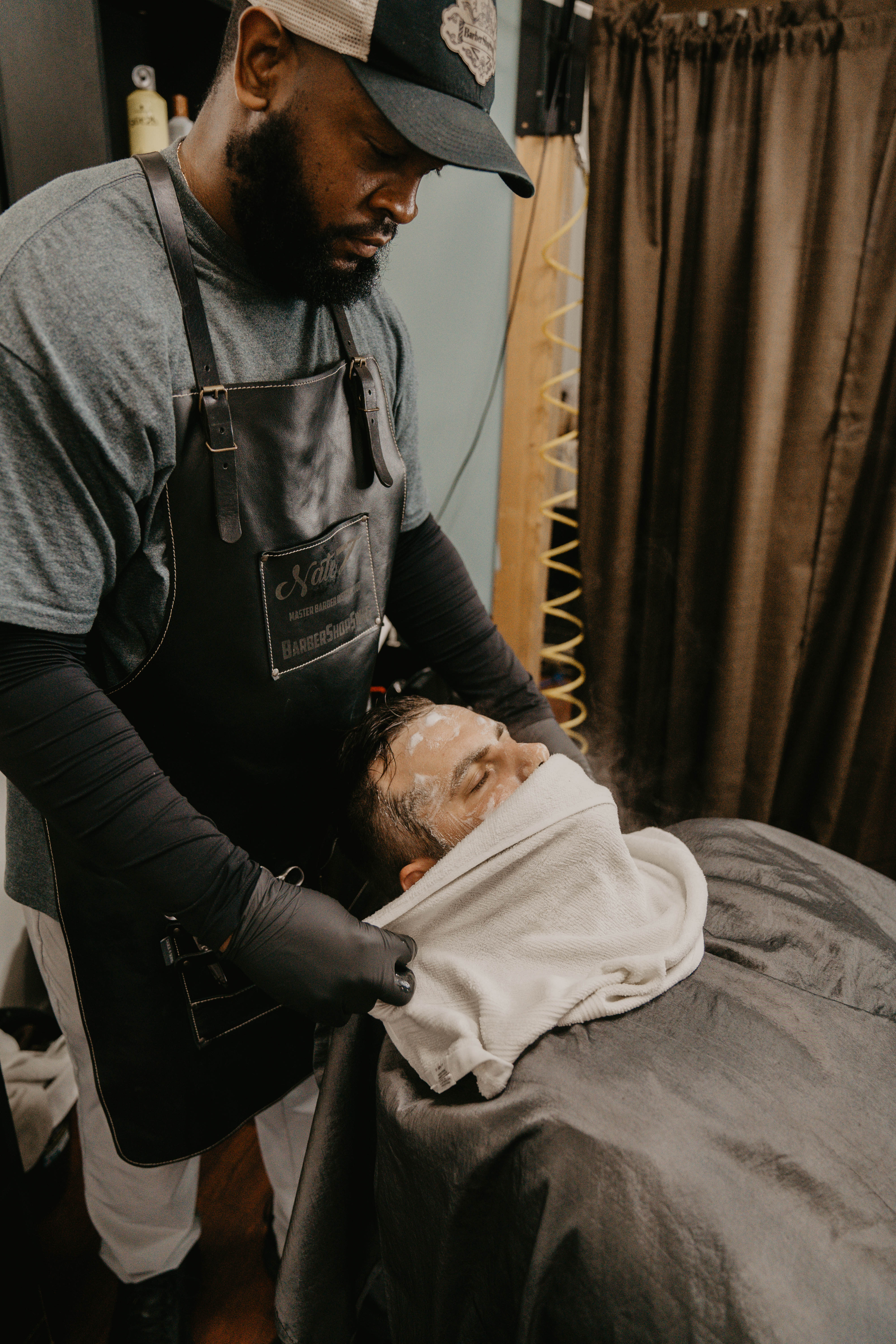Ingrown Hair Extraction/Treatment