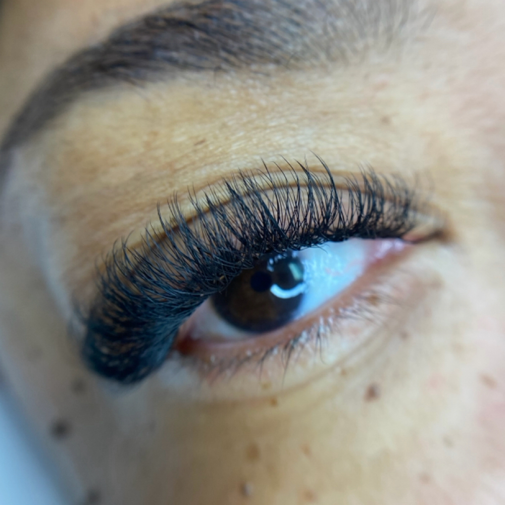 Hybrid- YY ( 1 Week Fill In) at Pretty In pink Beauty SPA LLC in Cottageville, SC