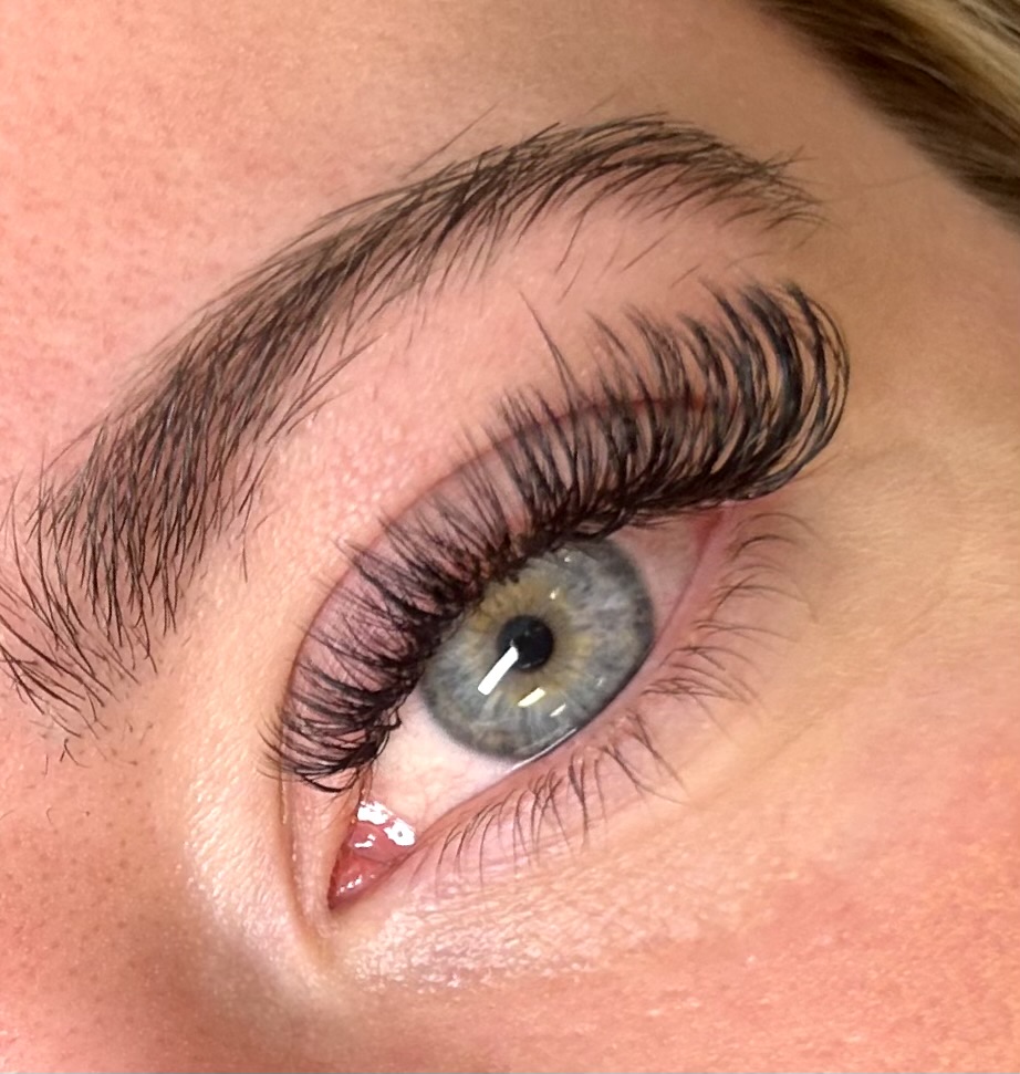 Hybrid 4 week fill at Tays Way Esthetics in Salt Lake City, UT