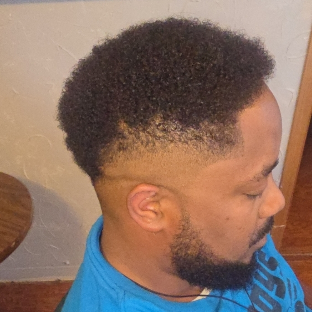 Men's Hair Cut at Ready For The World 🌍 Salon in Amarillo, TX