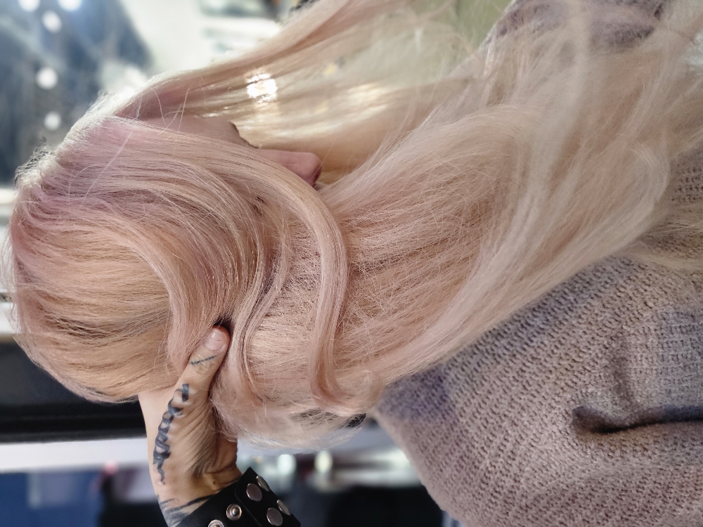Blonding