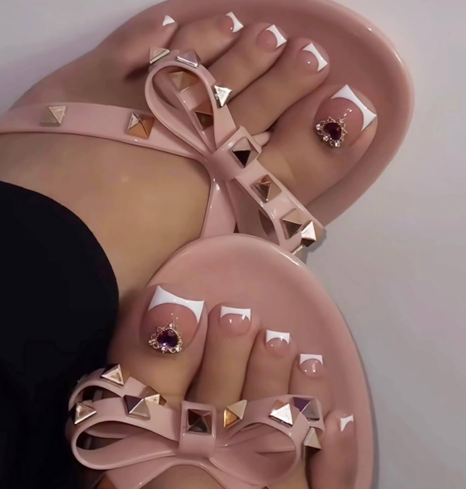 PEDICURE +ACRYLIC ON TOES