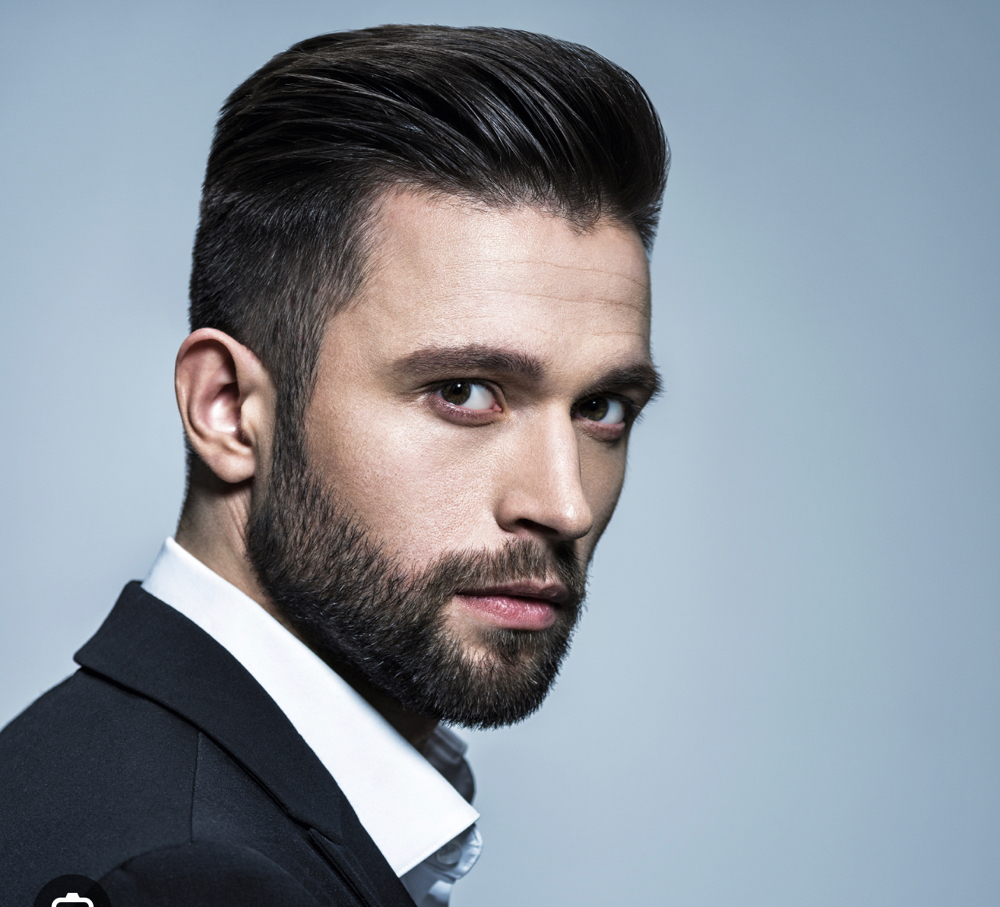 Men’s Haircut at Deelightful Hair Salon in Lagrange, IL
