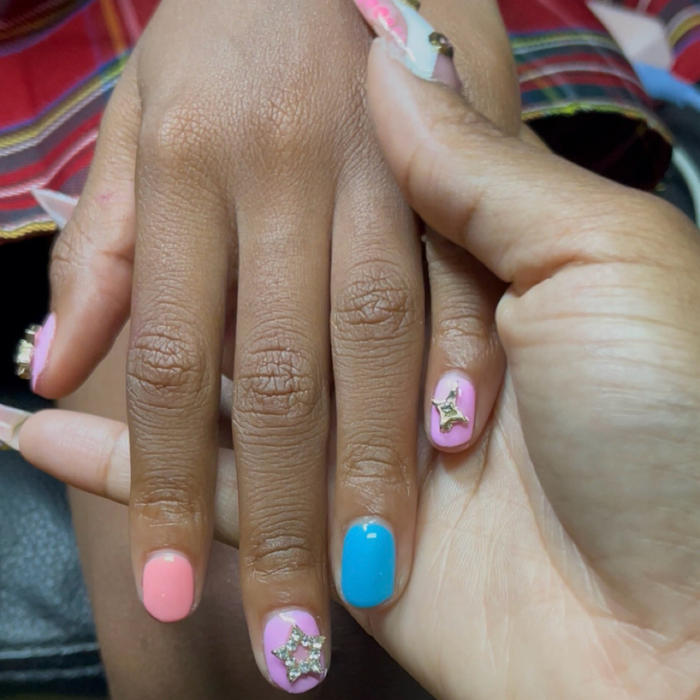 Kid’s Mani at RAW Nails by Ray in Winter Park, FL