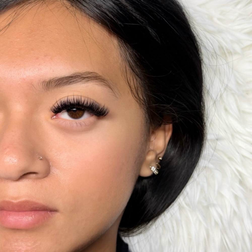 Wispy Effect at NG Beauty Studioo in Alton, TX