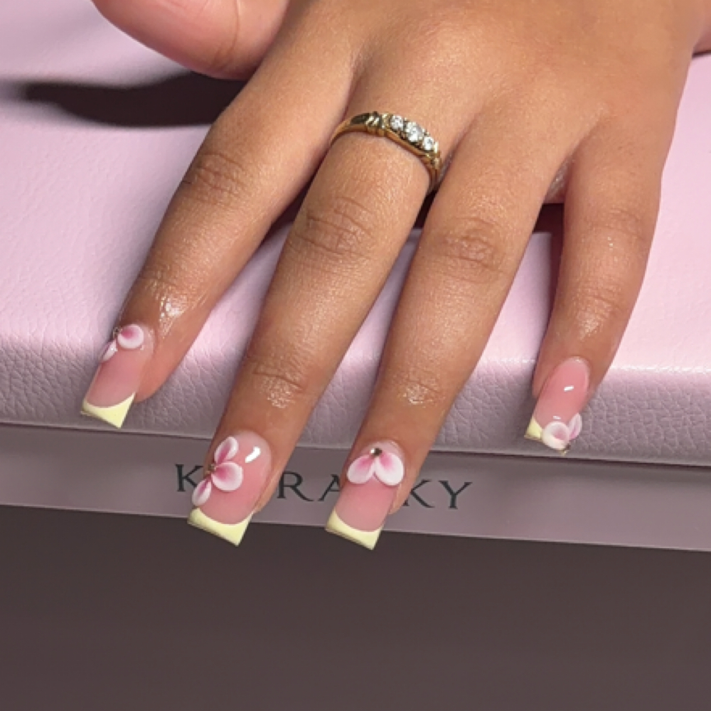 Small Full Set (1) at Nailsby_Yeri in Denver, CO