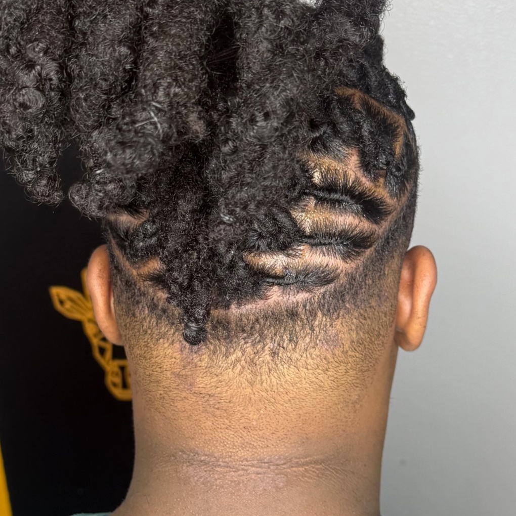 Taper / Line-Up at HALOD BEAUTY HOUSE in Jackson, MS