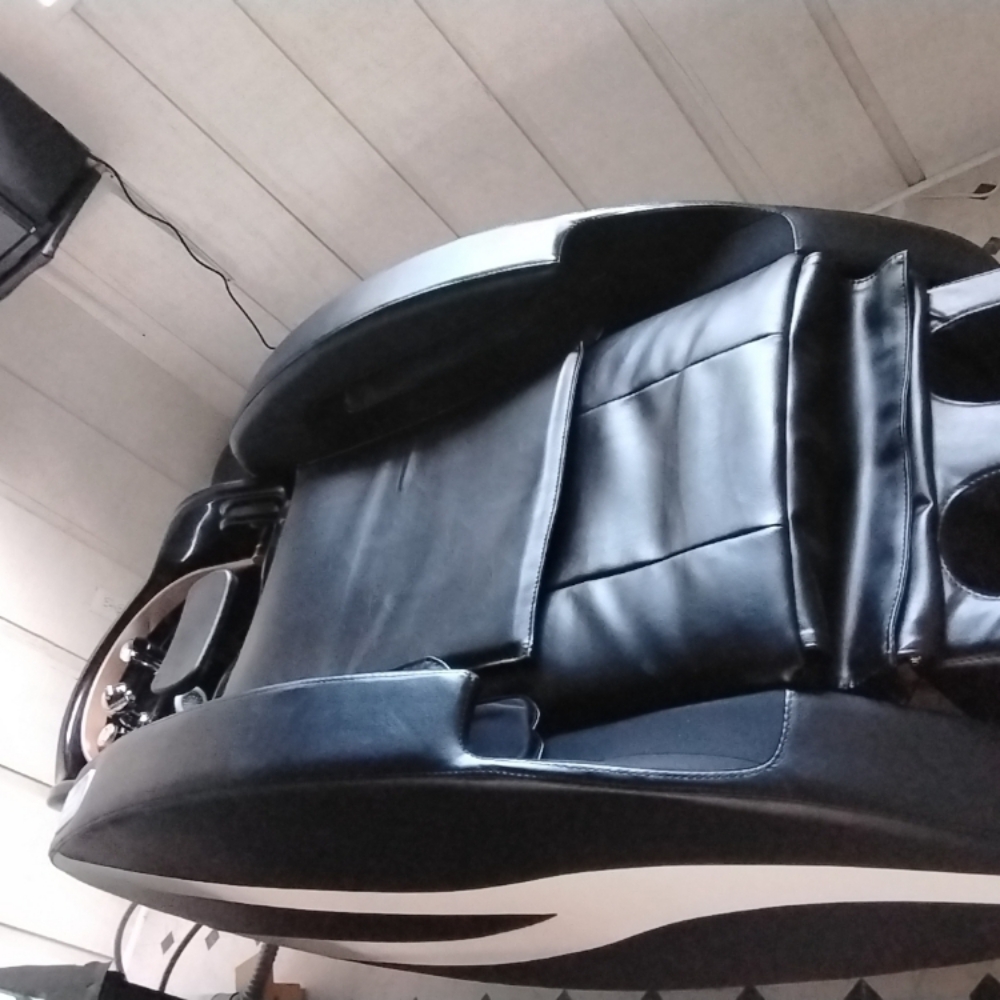 Massage Chair & Scalp Massage at ETX CUTS LLC in Elkhart, TX