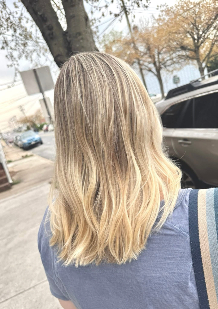 Womens Haircut And Blow-dry