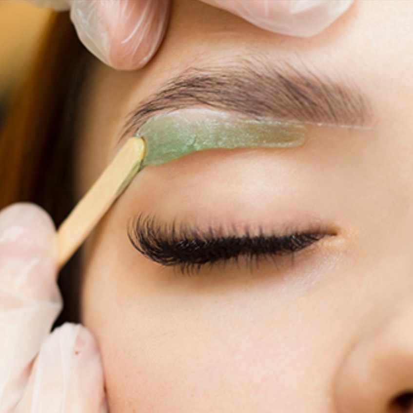 Brow Wax at Annika's Esthetics in buffalo, MN