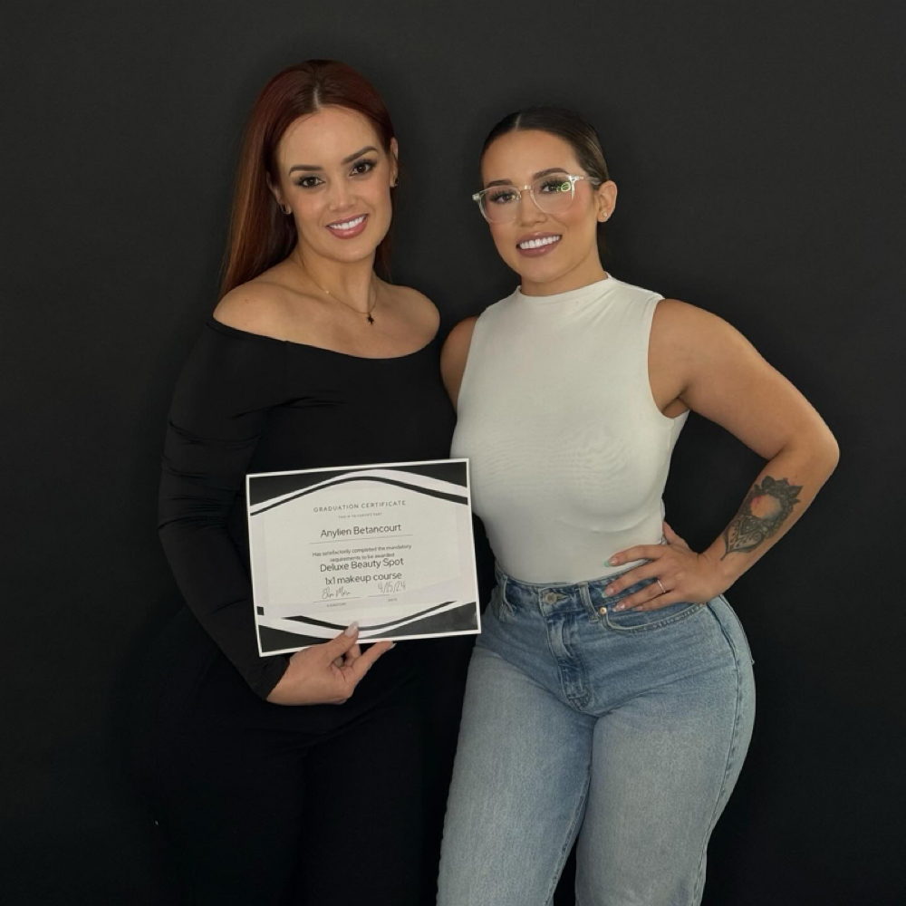 Makeup 1on1 Course at Deluxe Beauty Spot in Miami Lakes, FL
