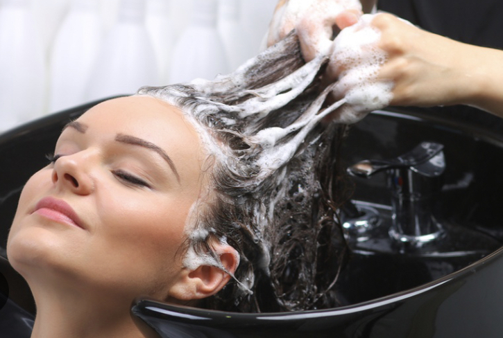 SHAMPOO/ CUT/ STYLE