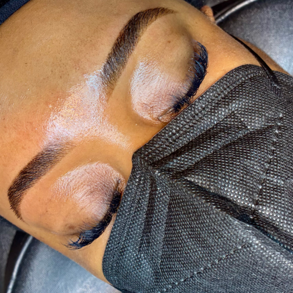 SIGNATURE SCULPT ➕ STAIN 🫟🖌️ at Broww Plugg Kc in Grandview, MO