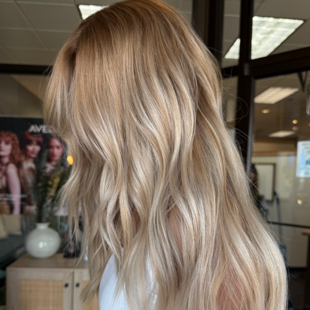 Full Custom Blonding Session at Made by Madeline in Oshkosh, WI
