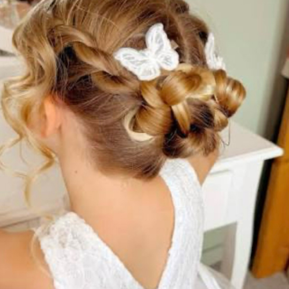 Flower Girl Hair Styling at ππππ ππππππππ | Master Colorist in Taylor, MI