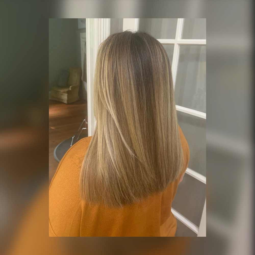 Root Color With Partial Highlight