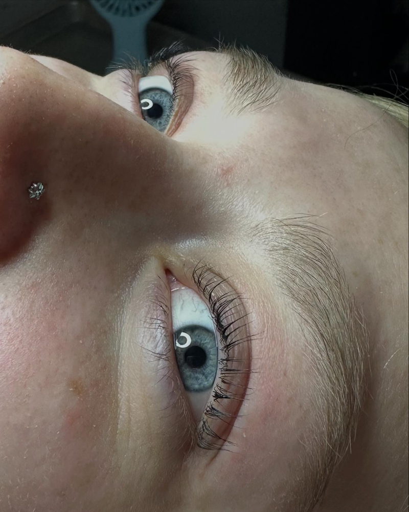 Lash Lift And Tint