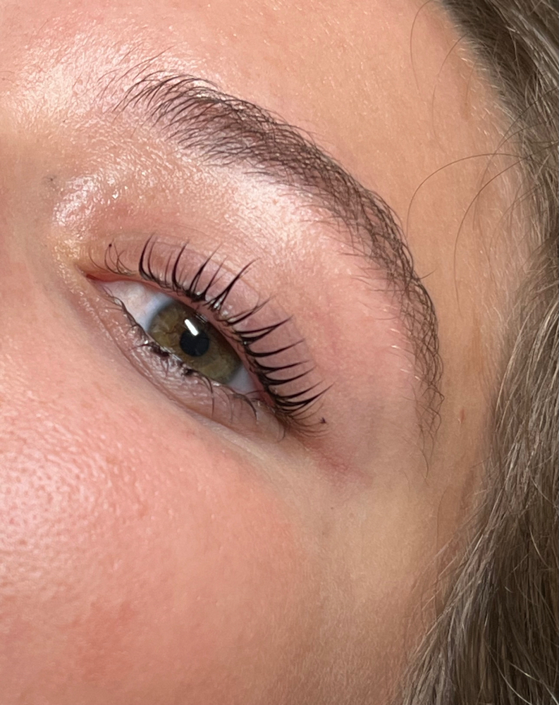 Lash tint