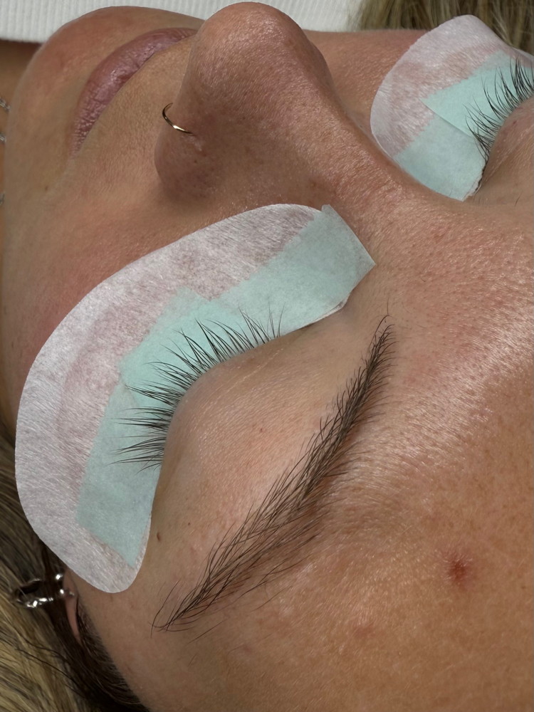 Lash Extension Removal