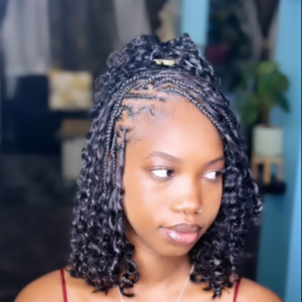Freestyle bob at Chrisma Braids in Irvington, NJ