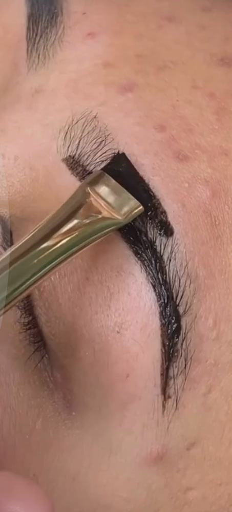 Eyebrow Tinting