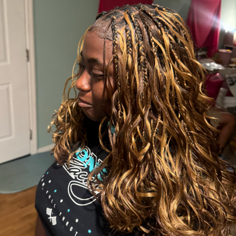 French Curl W Curls On End ONLY!! at Tee Did It❗️ in Ocala, FL
