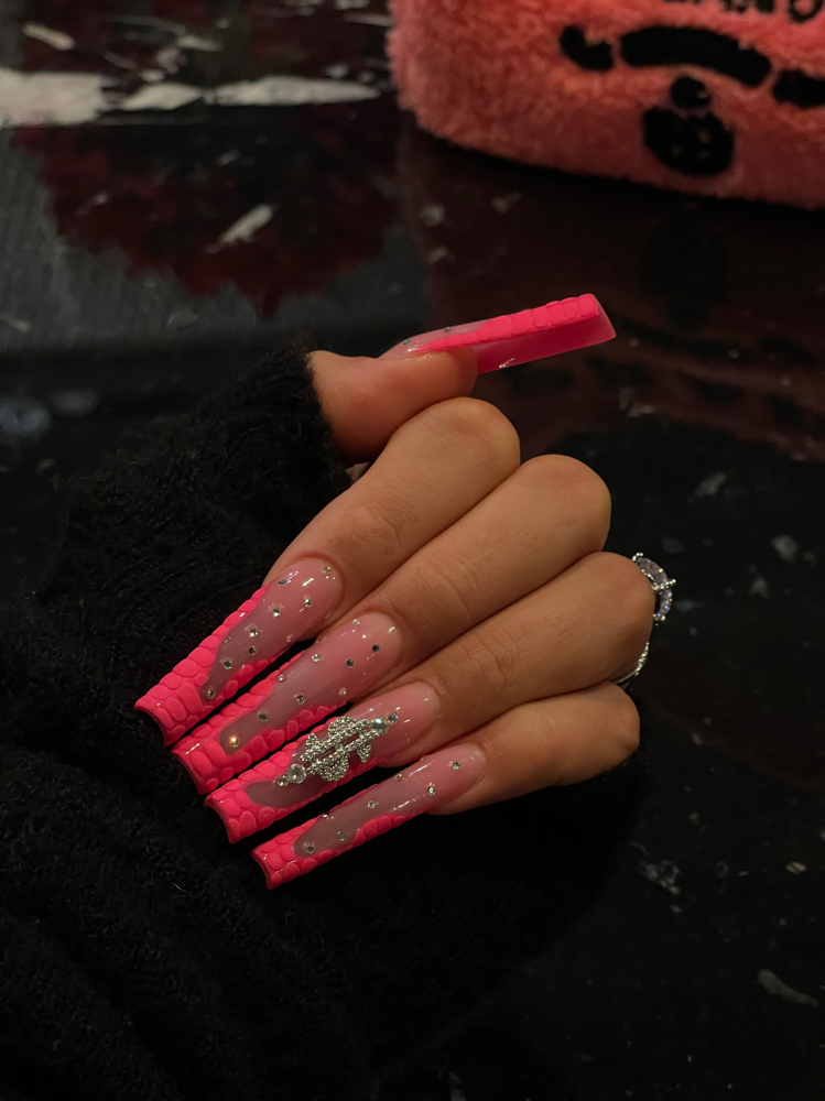 Long $150 Freestyle (Model Price) at MoMoneyNails in Portland, OR