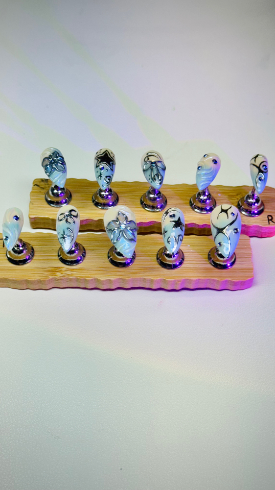 Custom Press-on Nails