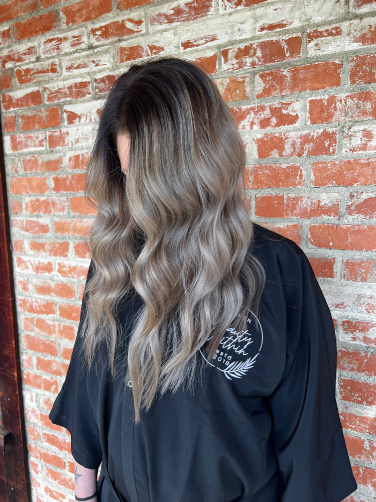 Highlight T-up With Color at Holly Smith-Martinez at Beauty Within Lakeport in Lakeport, CA