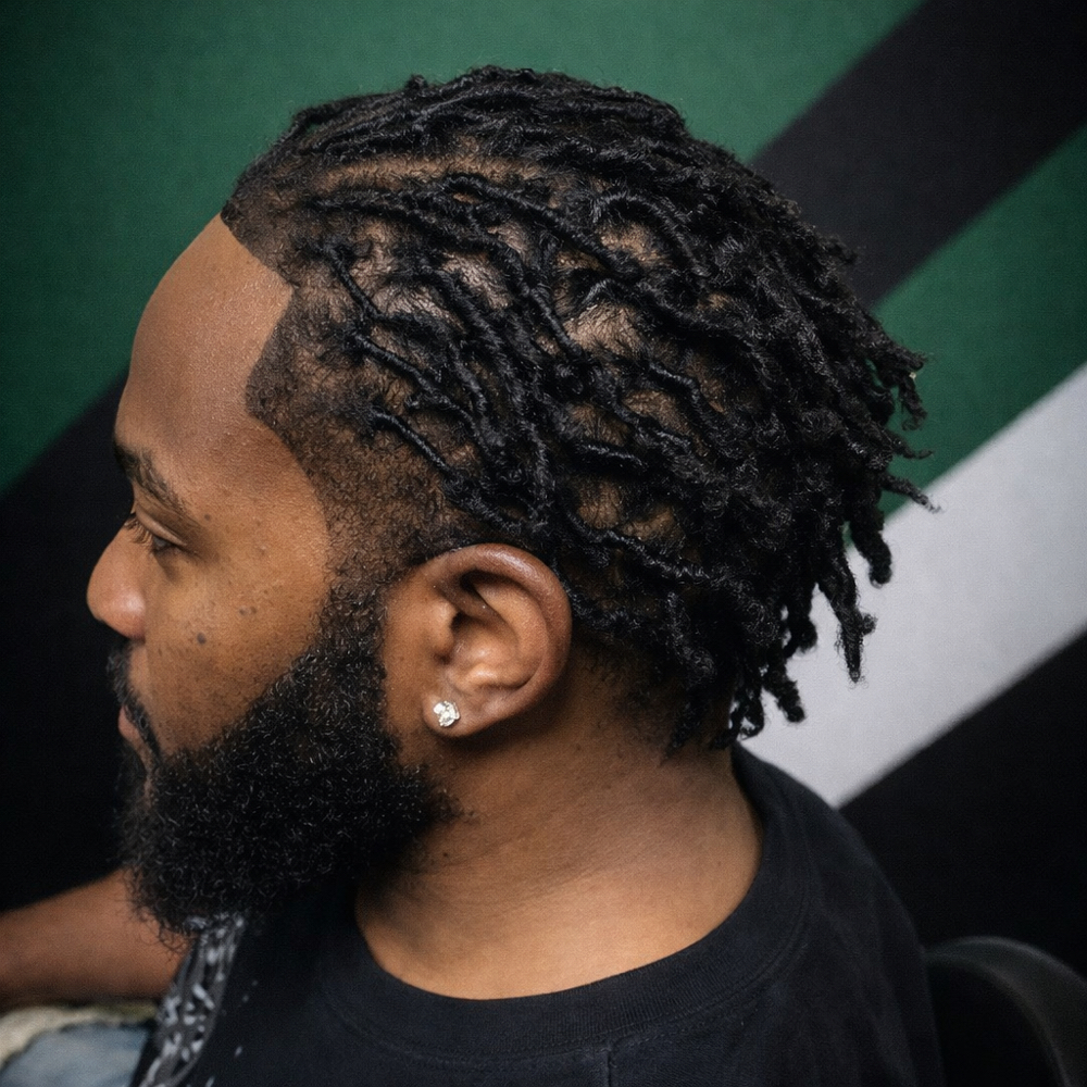 Mixxd Starter locs consultation at Mixxd loc n barber lounge in Arlington, TX