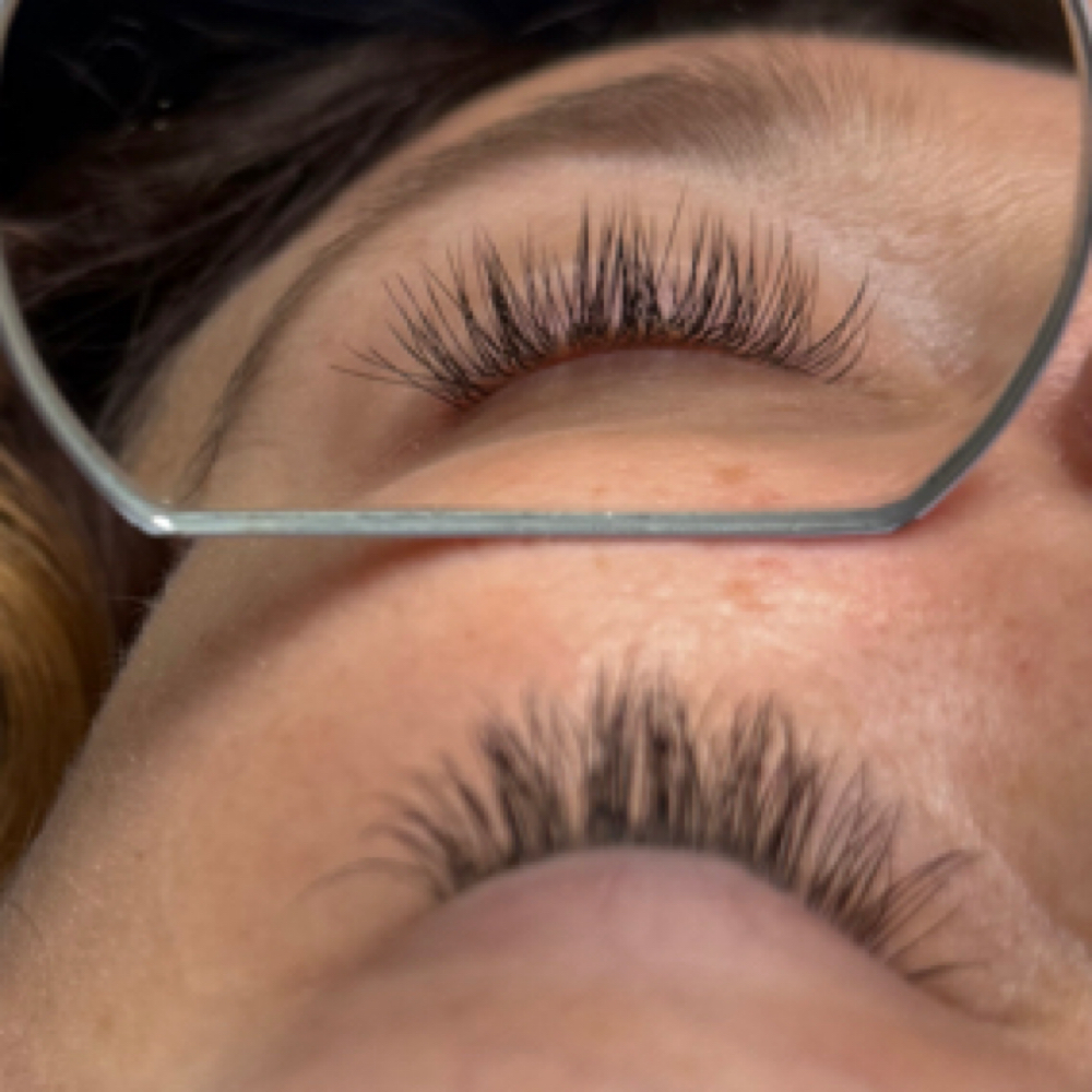 Fill: Classic Set at Lash Essence in Brookfield, WI