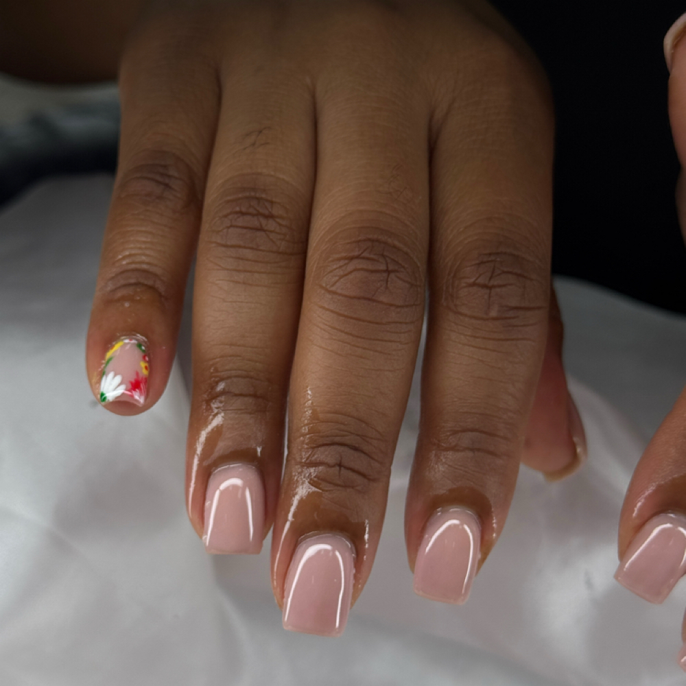 Two Simple Design at Kaykaynails in Cincinnati, OH