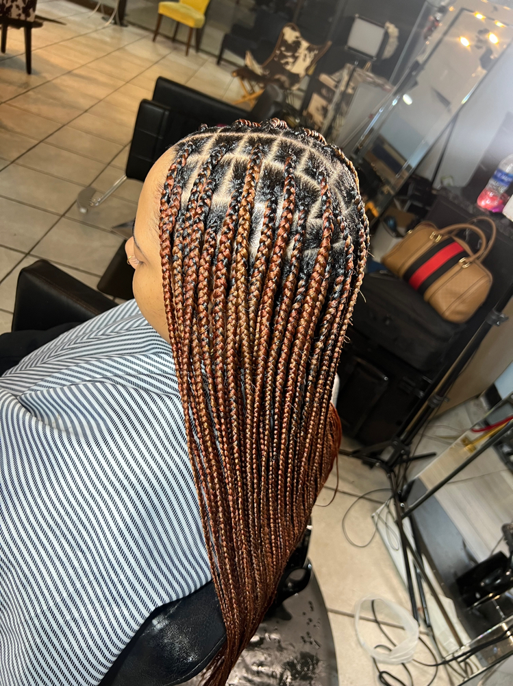 Medium Knotless Braids