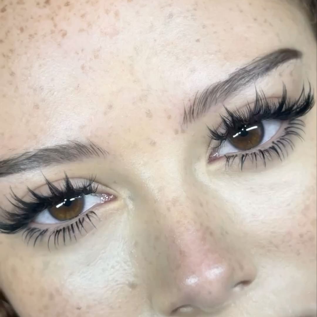 Tailored Lash Set at Glamorous Evolution in Memphis, TN