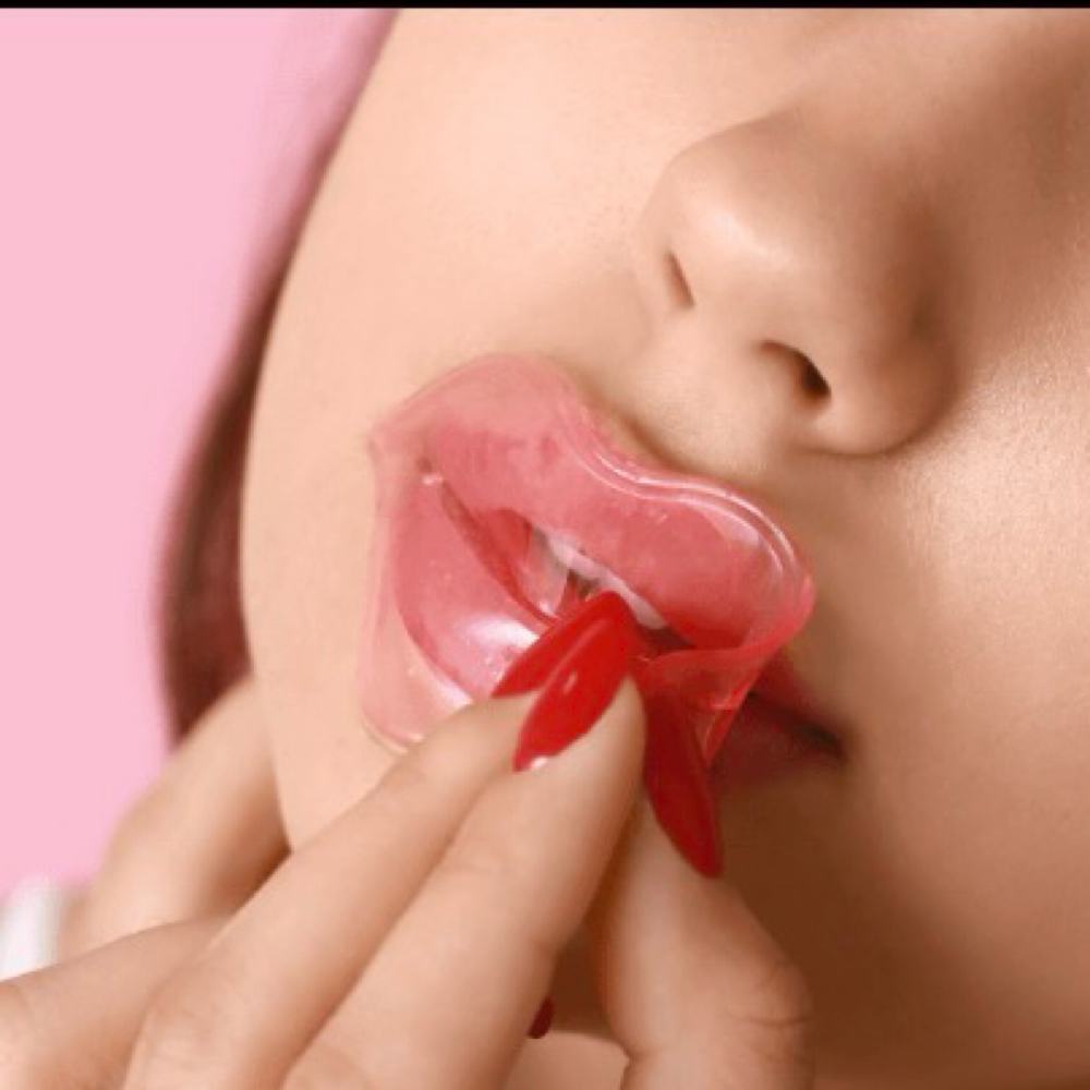 Hydrating Lip Mask at The Queendom Nail & Spa Palace in West Lawn, PA