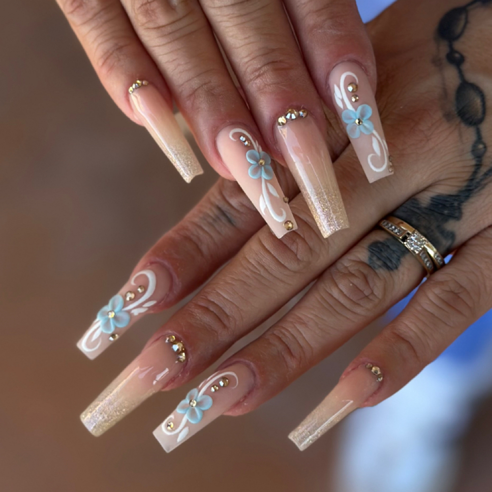 Freestyle Full Set at @bysusyy in Victorville, CA