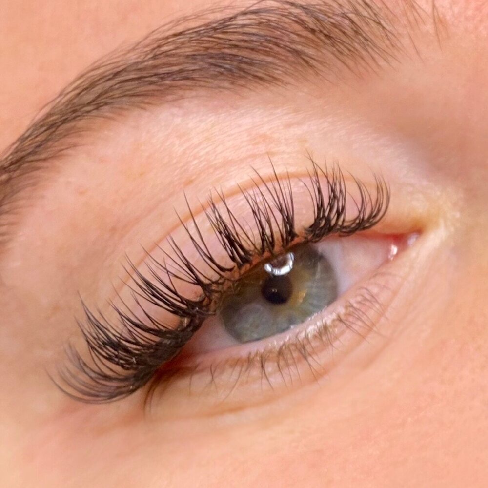 Classic Lash Extensions Full Set