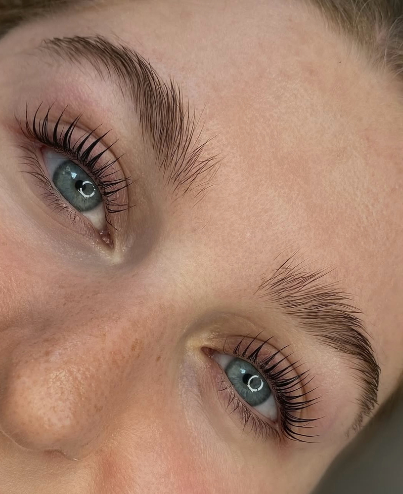 Lash lift and tint