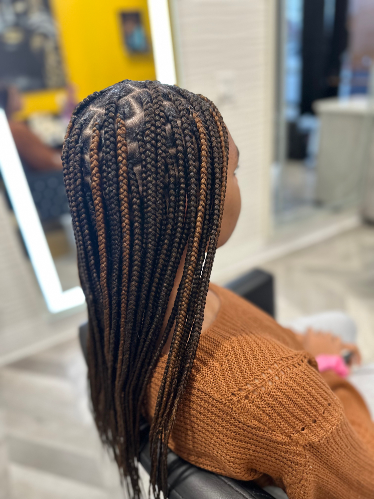 Medium Knotless Box Braids