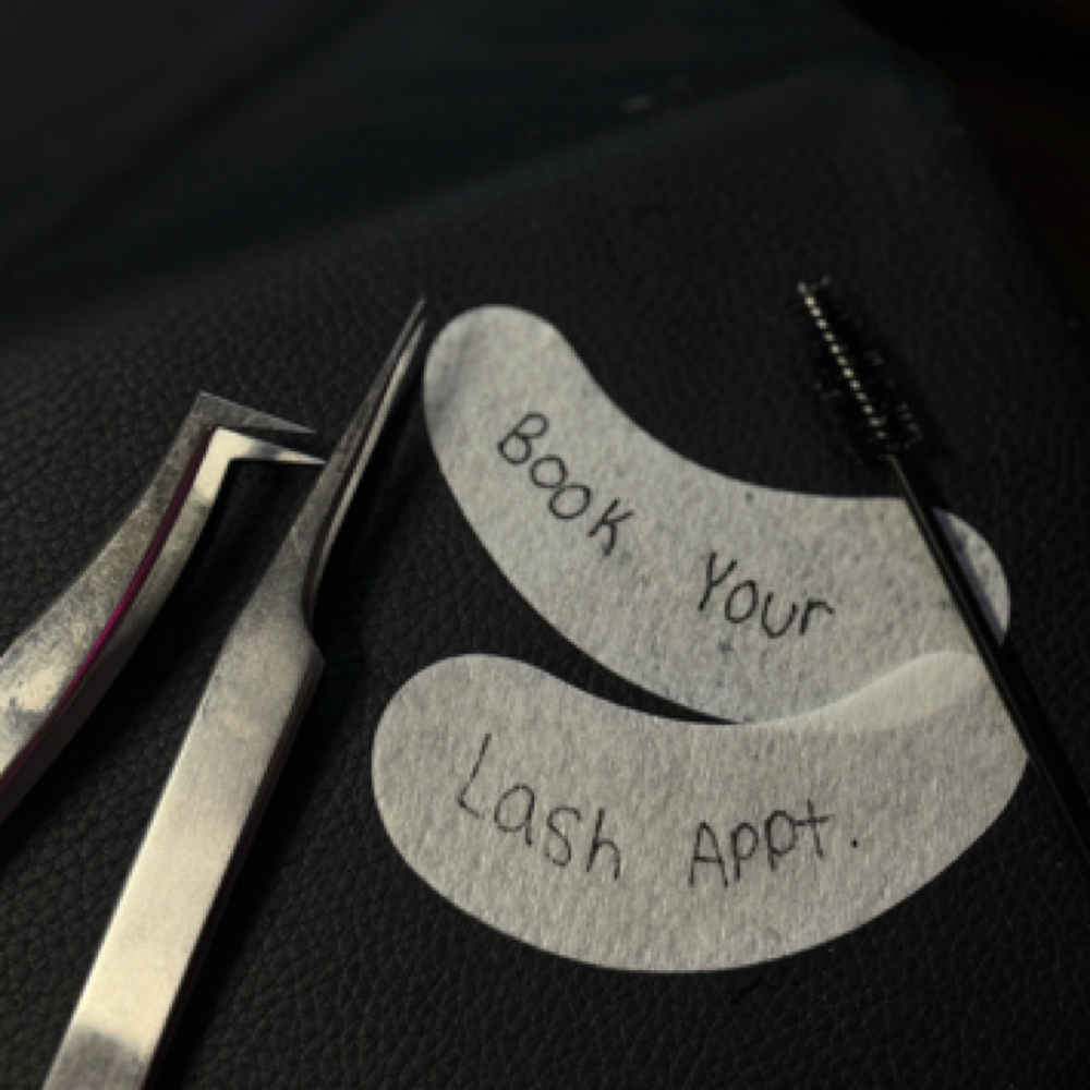 (fill In) Classic Lash Extentions at Mini Salon Co. in Bay city, MI